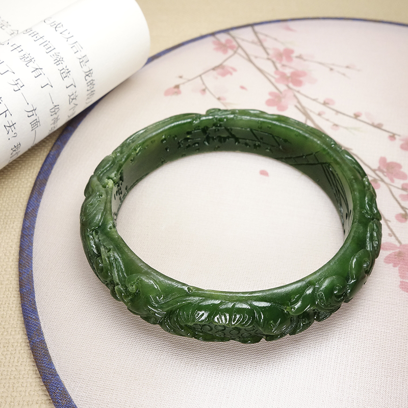 和田玉[手工雕花手镯]中国青年玉雕艺术家工作室作品57g