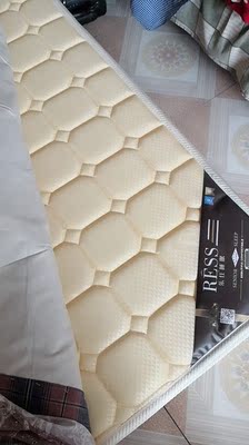 调查心得很多人在用的8H乳胶床垫怎么样，质量好不好？有味道吗？