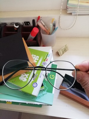 原标题:baboon眼镜框怎么样?使用一月反馈