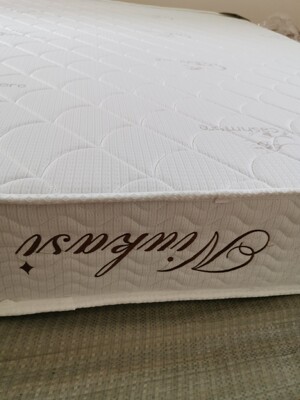 真实使用感受晚安床垫和喜临门哪个好,质量怎么样?哪款更有档次?