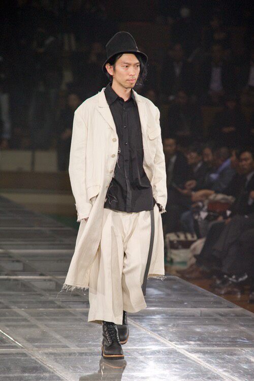 Yohji Yamamoto 10ss Frayed Coat — detail