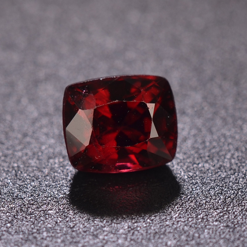 【即拍即得】1.20克拉天然褐红尖晶石裸石