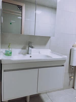 吐槽体验:欧路莎纯白实木浴室柜怎么样?我的真实感受