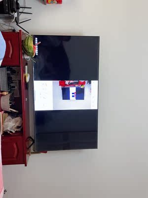 本地的索尼电视实体店比网店贵很多是什么原因的，靠谱吗