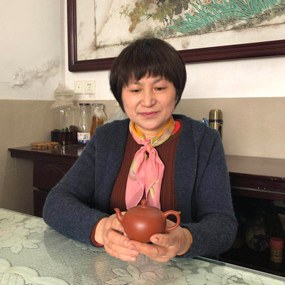 国助工陈菊华【手工 镂空球孔小西施壶】朱泥 紫砂壶 附执壶照