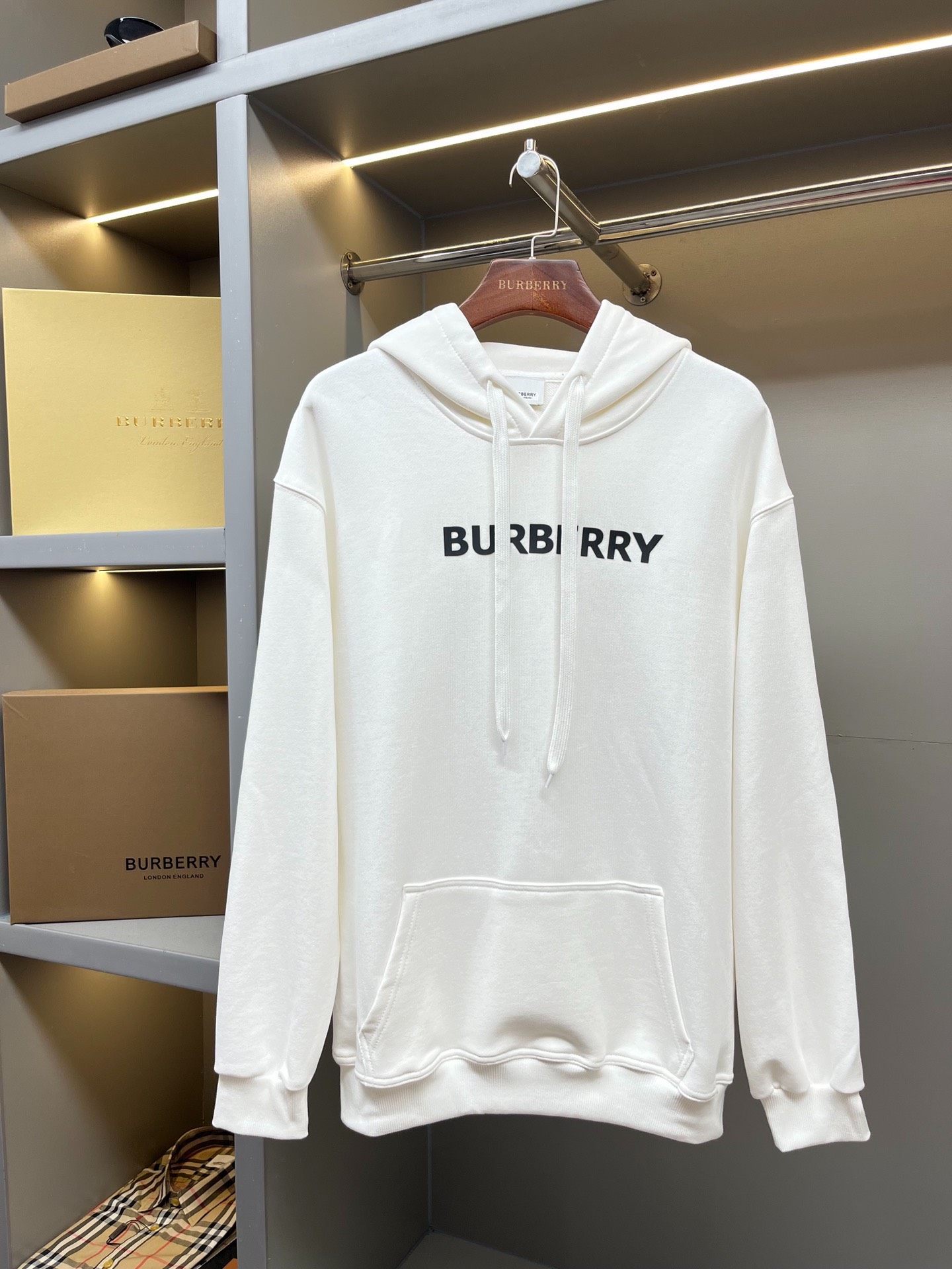 トップバージョンBurberry Burberry定番アルファベットのパーカー