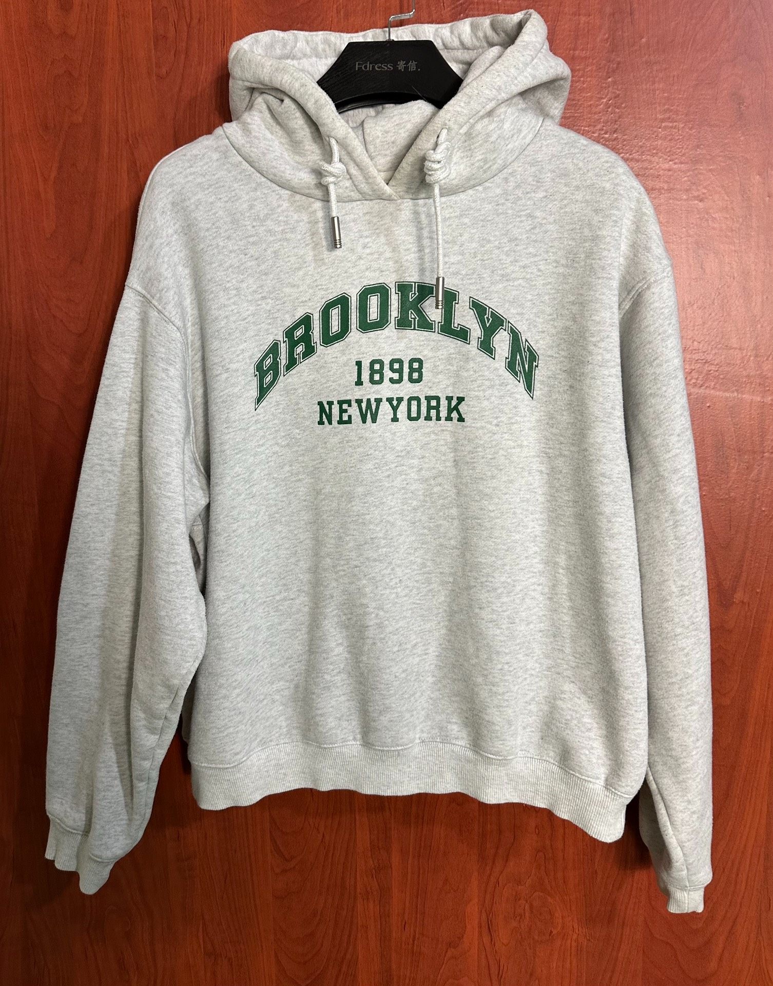 BROOKLYN 1898 NEWYORK 纯色连帽卫衣女666