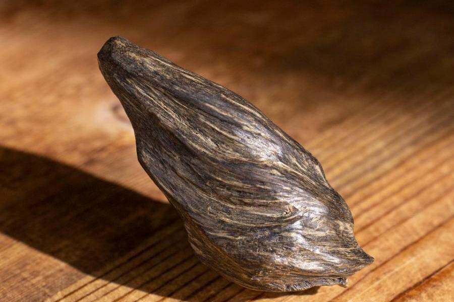 308号:85k海南虫漏沉香随形手把件x2204020240 - 司法拍卖 - 阿里资产