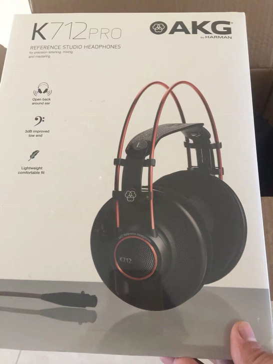 akg712pro，购买于京东，使用不超过5次，时间不到二两