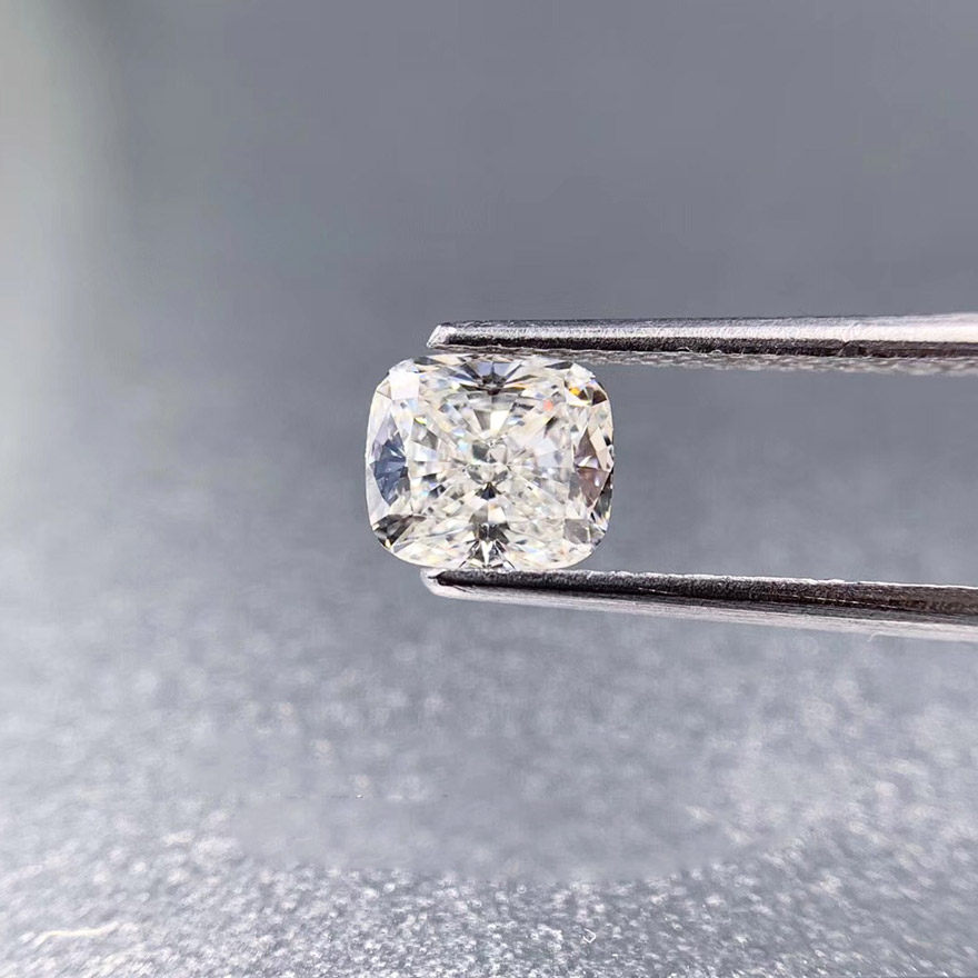 gia证书0.61ct j色 净度vvs2 垫形切割天然钻石可定制裸钻