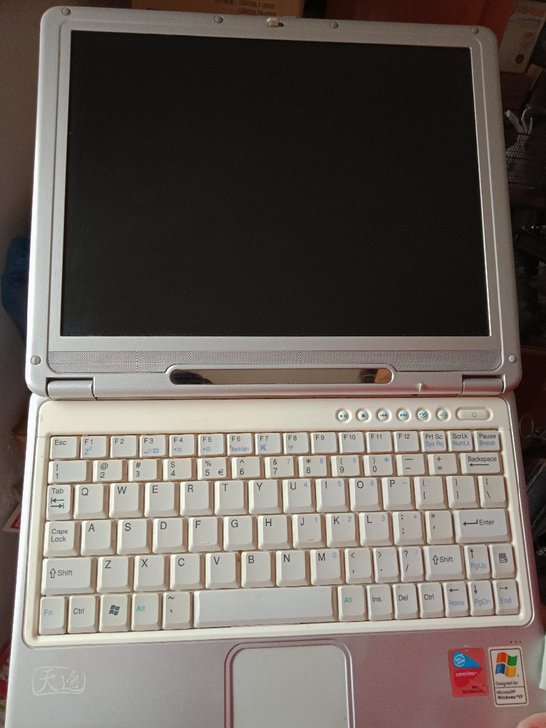 联想天逸S180，原装笔记本电脑，拆机卖，键盘已出。