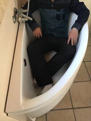 别看表面：果敢独立式亚克力浴缸怎么样?值得买吗?