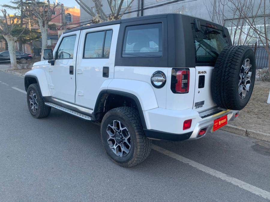 bj40刀锋英雄版白指标牌三日网络拍卖公告