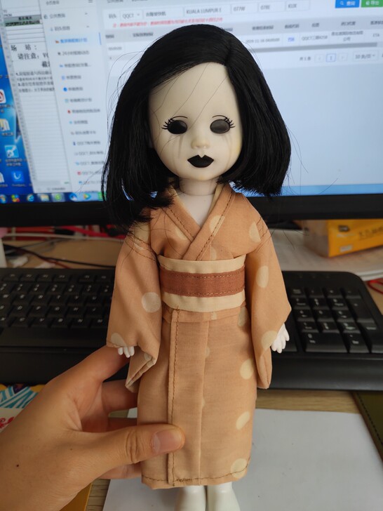 活死人娃娃散货livingdeaddolls,娃娃加衣服打包