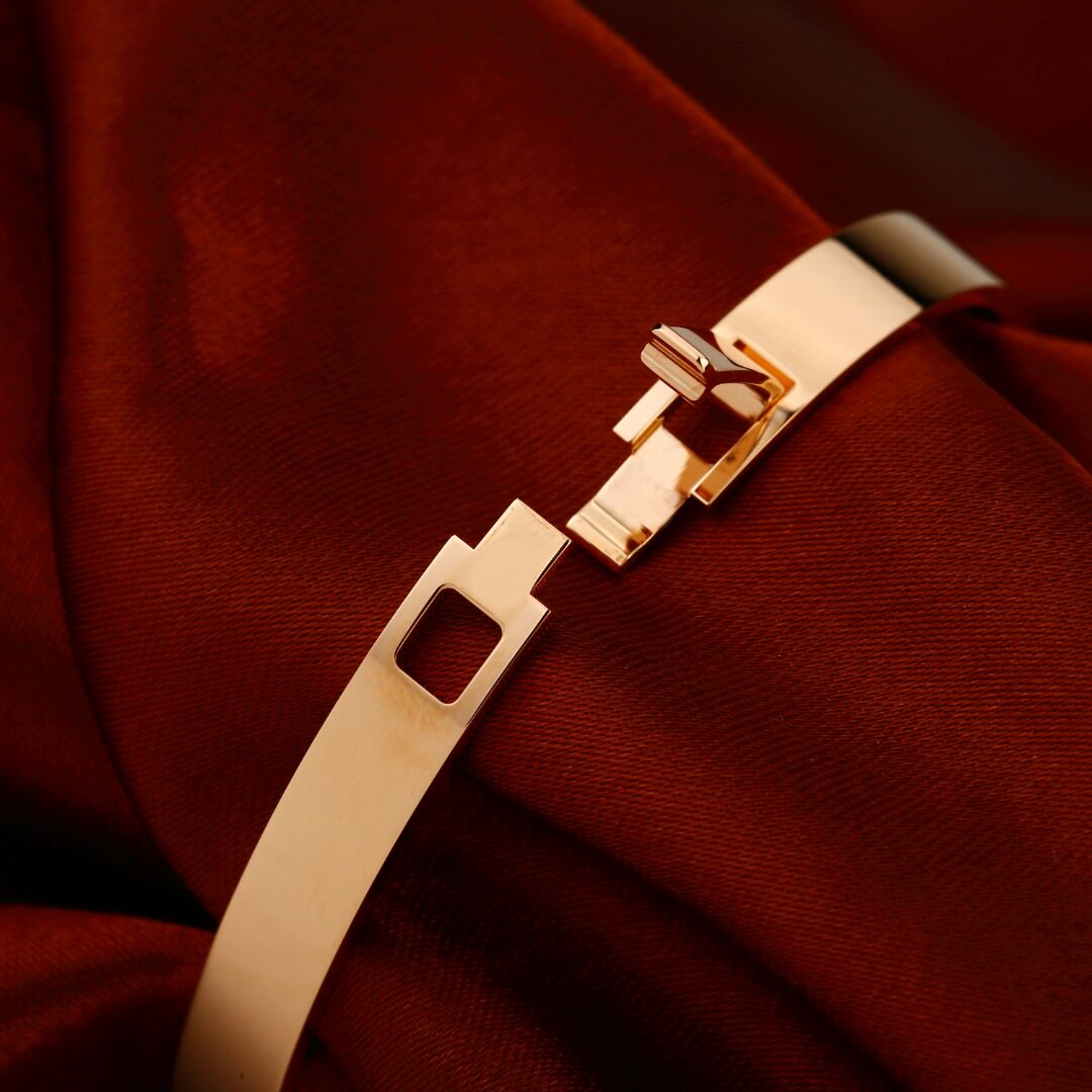 [9.8新]20年爱马仕玫瑰金镶钻女士h dancre手镯h115400b 00sh