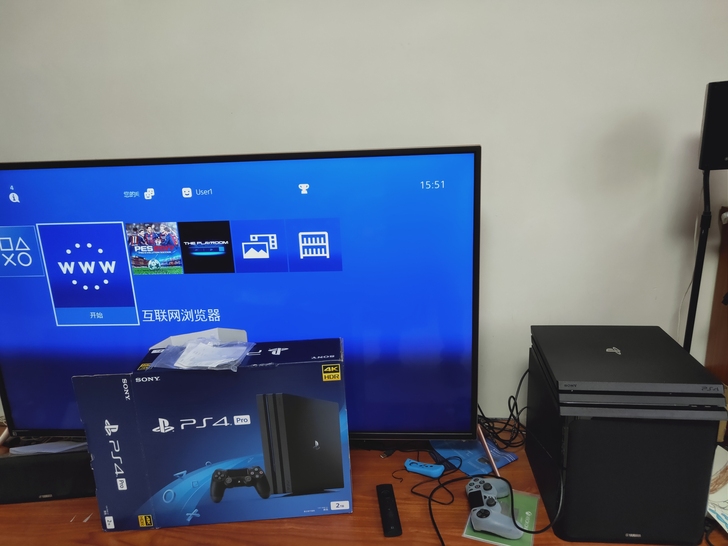 ps4pro，2t，7209c，机器箱说配件齐全，保修卡也在