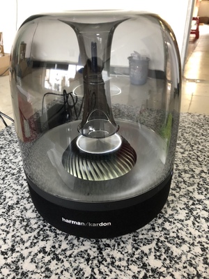 使用评测哈曼卡顿琉璃二代和一代哪个好感受哈曼卡顿琉璃二代和一代