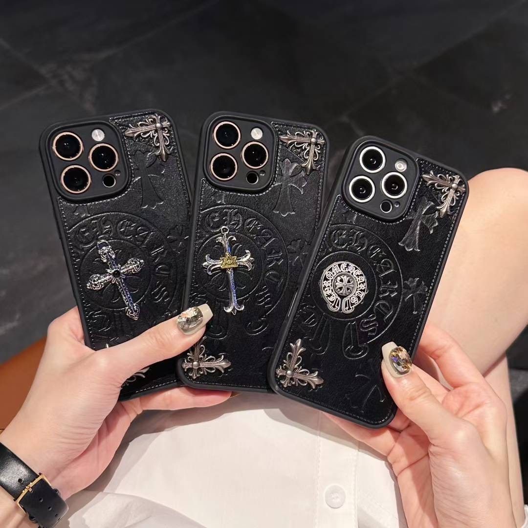 暗黑系苹果手机壳，克罗心金属标立体设计，酷炫潮牌款2025