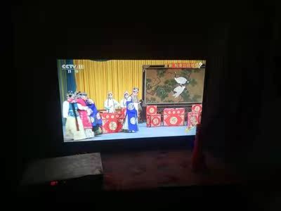 国产电视对比索尼电视哪个更好呢，大家说说优缺点！