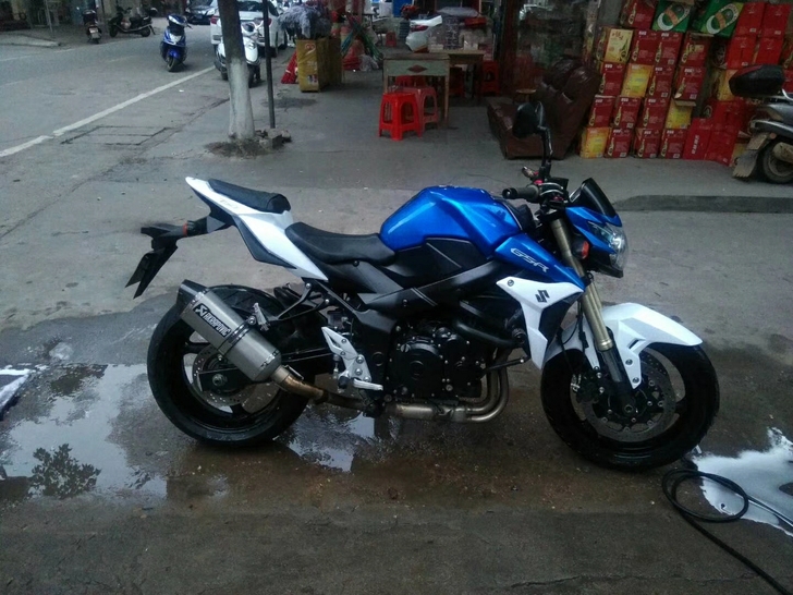 铃木GSR750极品车况