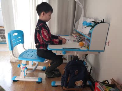 选购5大要点!生活诚品台湾原装儿童学习桌怎么样?有味道吗