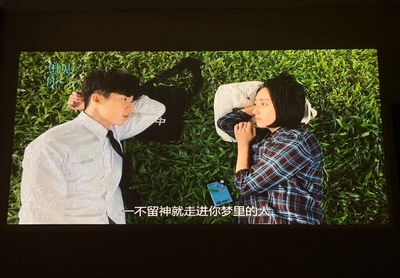 仔细解答下坚果J9投影仪怎么样？使用方便吗？