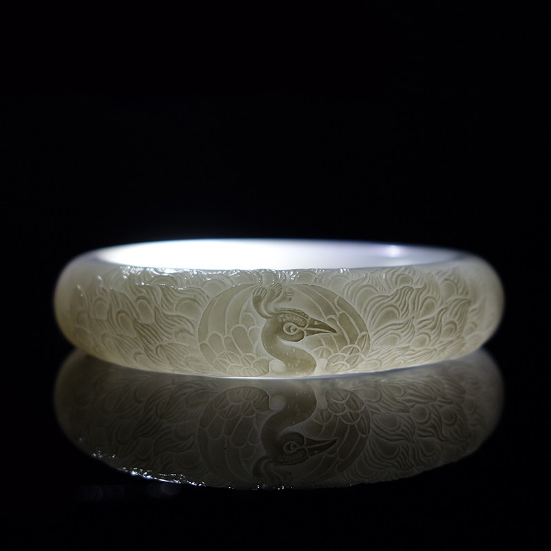 【前程似锦】王朝安工作室和田玉白玉孔雀55内径雕工手镯59.36g