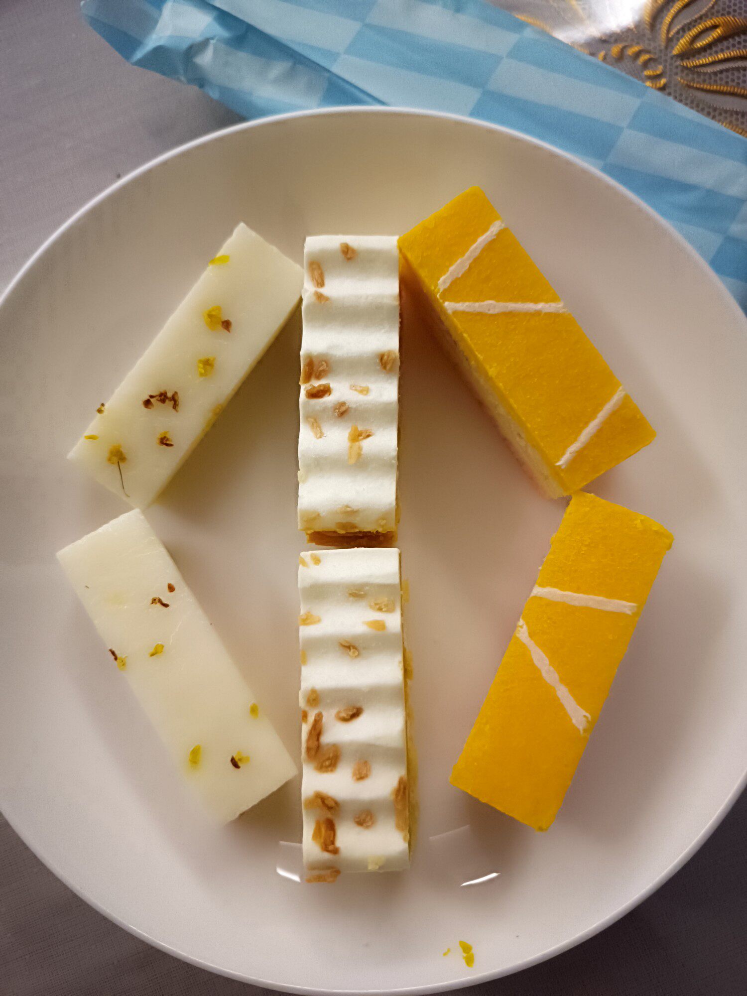 轻肴南瓜蛋挞茉莉甜品半熟蛋糕千层零食休闲小吃30元以上吃货礼物