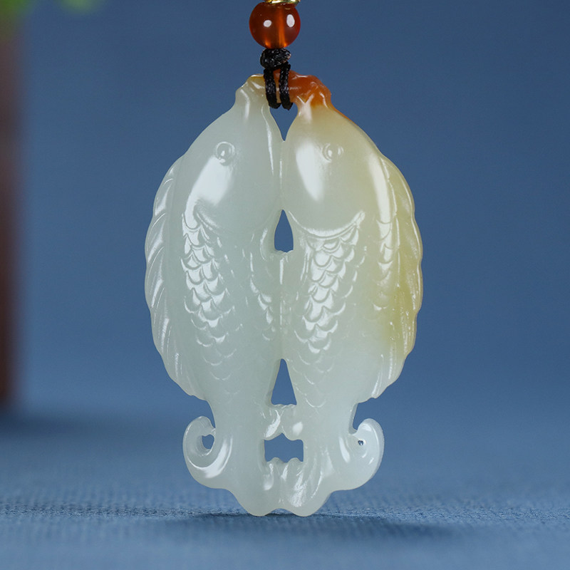 王朝安工作室和田玉白玉糖玉双鱼挂件 平安扣生肖貔貅苏工16.38g