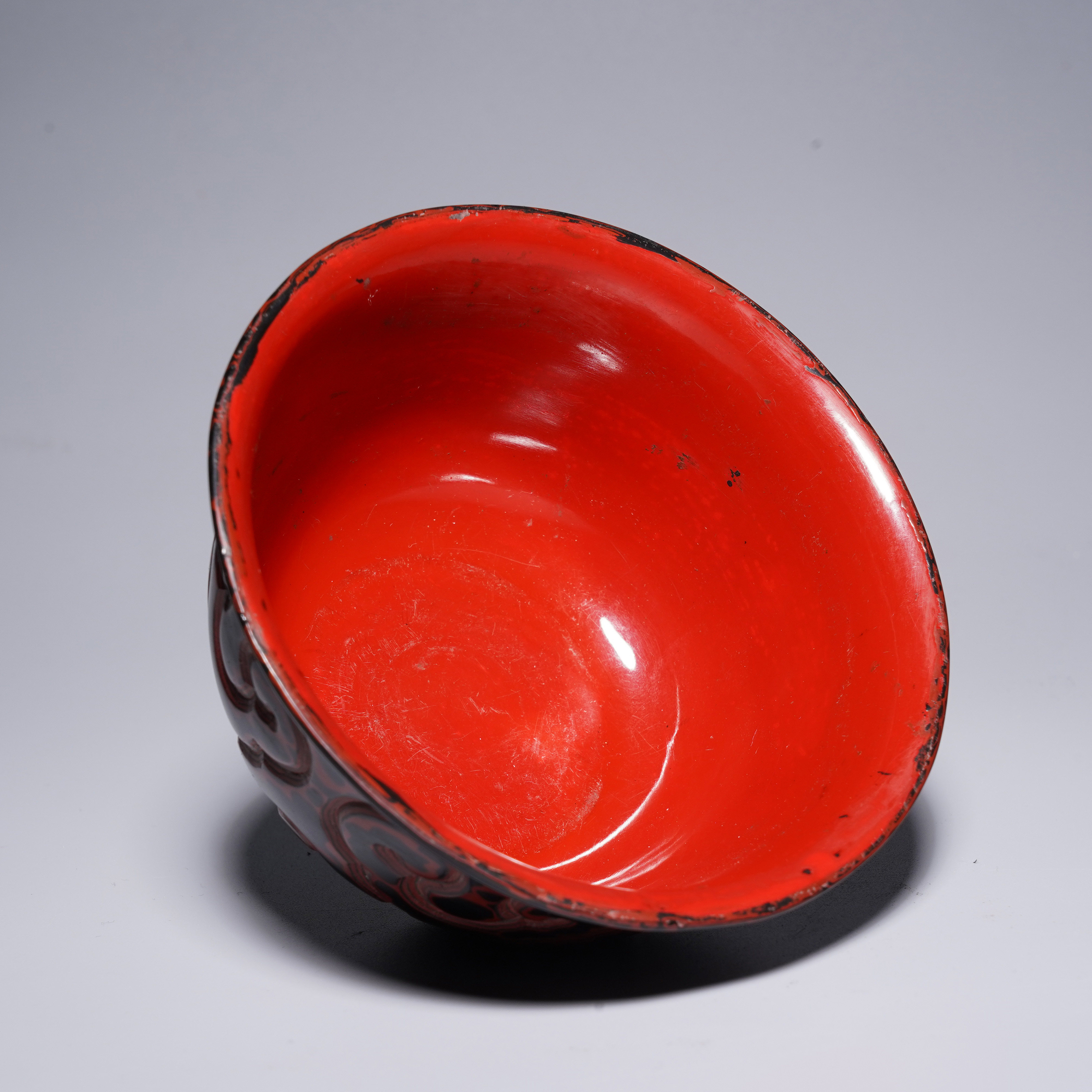 日本回流 木胎剔漆如意纹碗