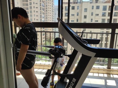 看看很必要啦！锐步跑步机哪个系列好?reebok各个系列区别