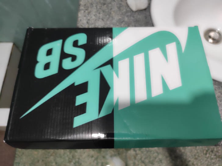 NikeSB全新无拆封