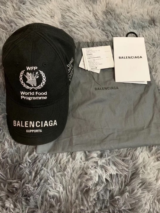 【balenciaga】世界粮食署帽子购于专柜一个月成色