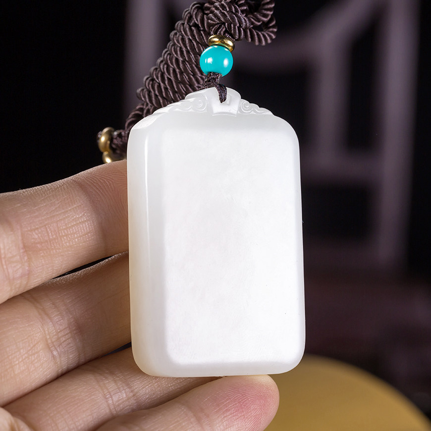 青年玉雕大师莫小龙作品新疆和田白玉素面简约平安无事牌挂件41克