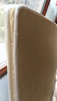 点评麦娜芙乳胶床垫怎么样，有假货吗？是不是真乳胶床垫？