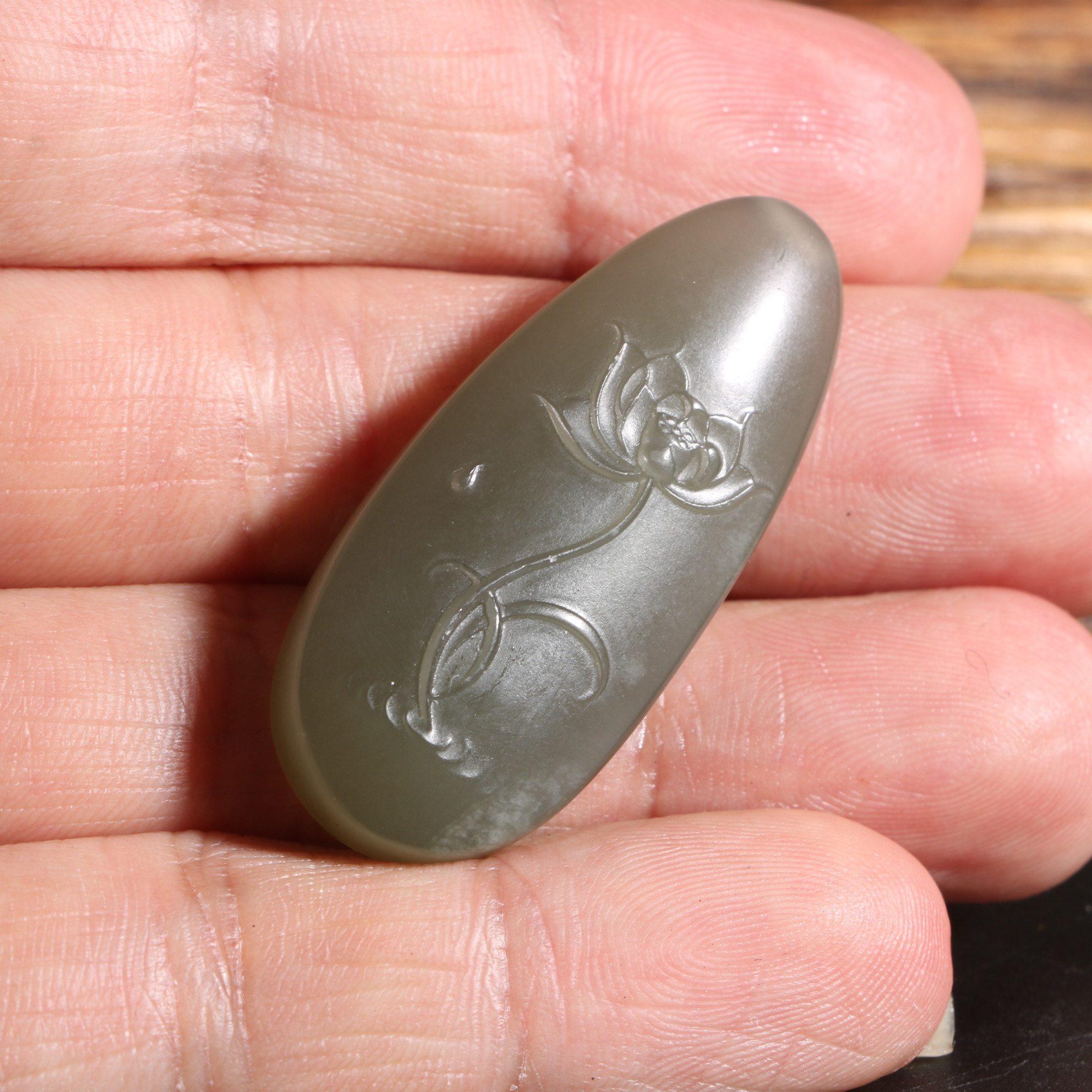 jf-6《免保参拍》青玉雕荷花挂件