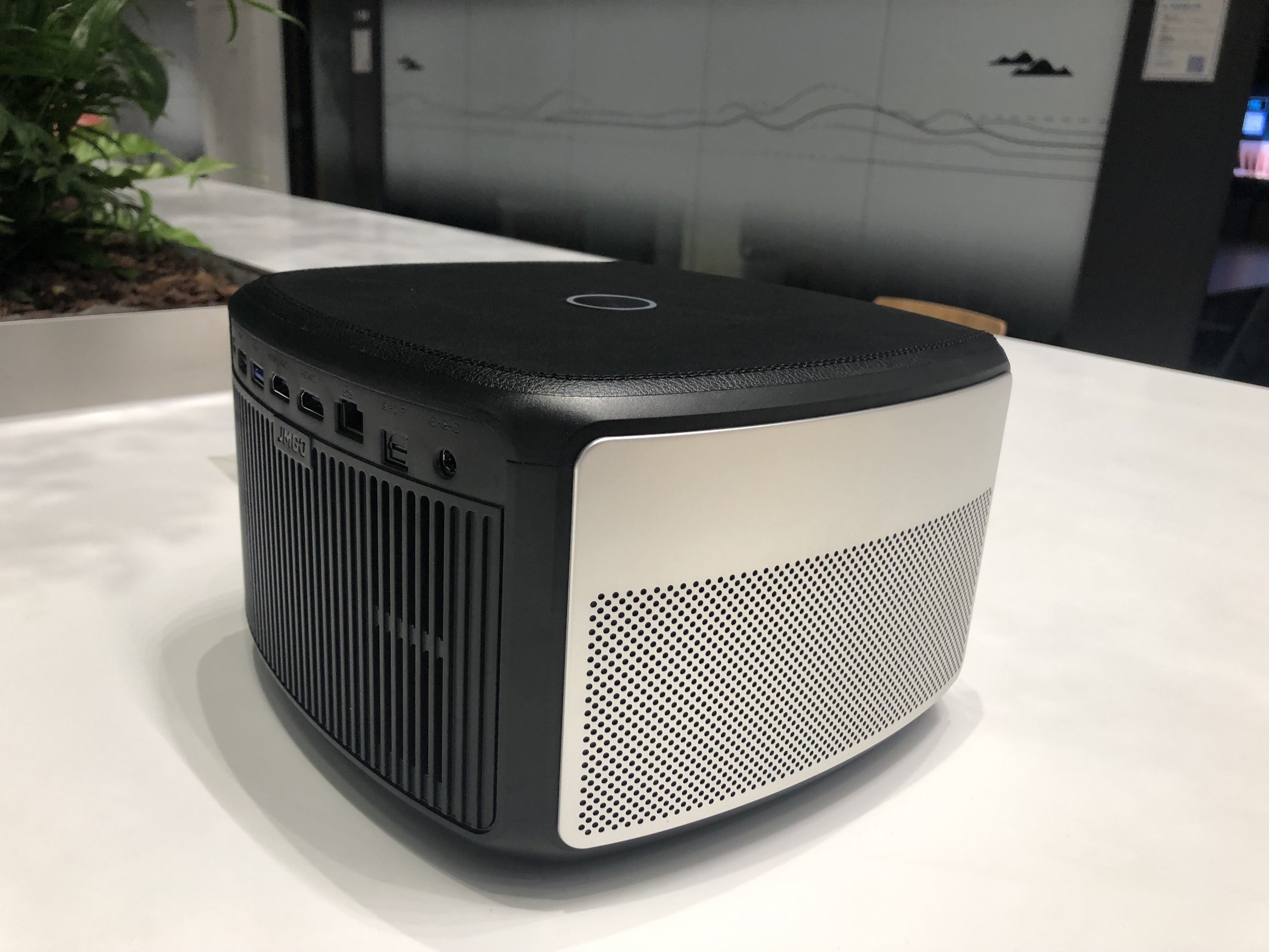 坚果x3家用投影仪高端家用4k超高清设备6999元