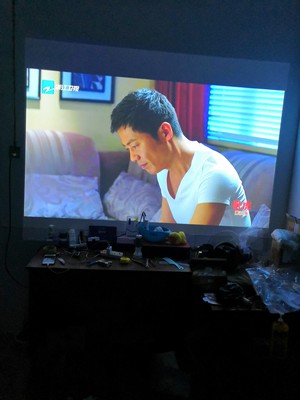 一个月亲测分享极米Z6X和H2投影仪哪个好？是正品？