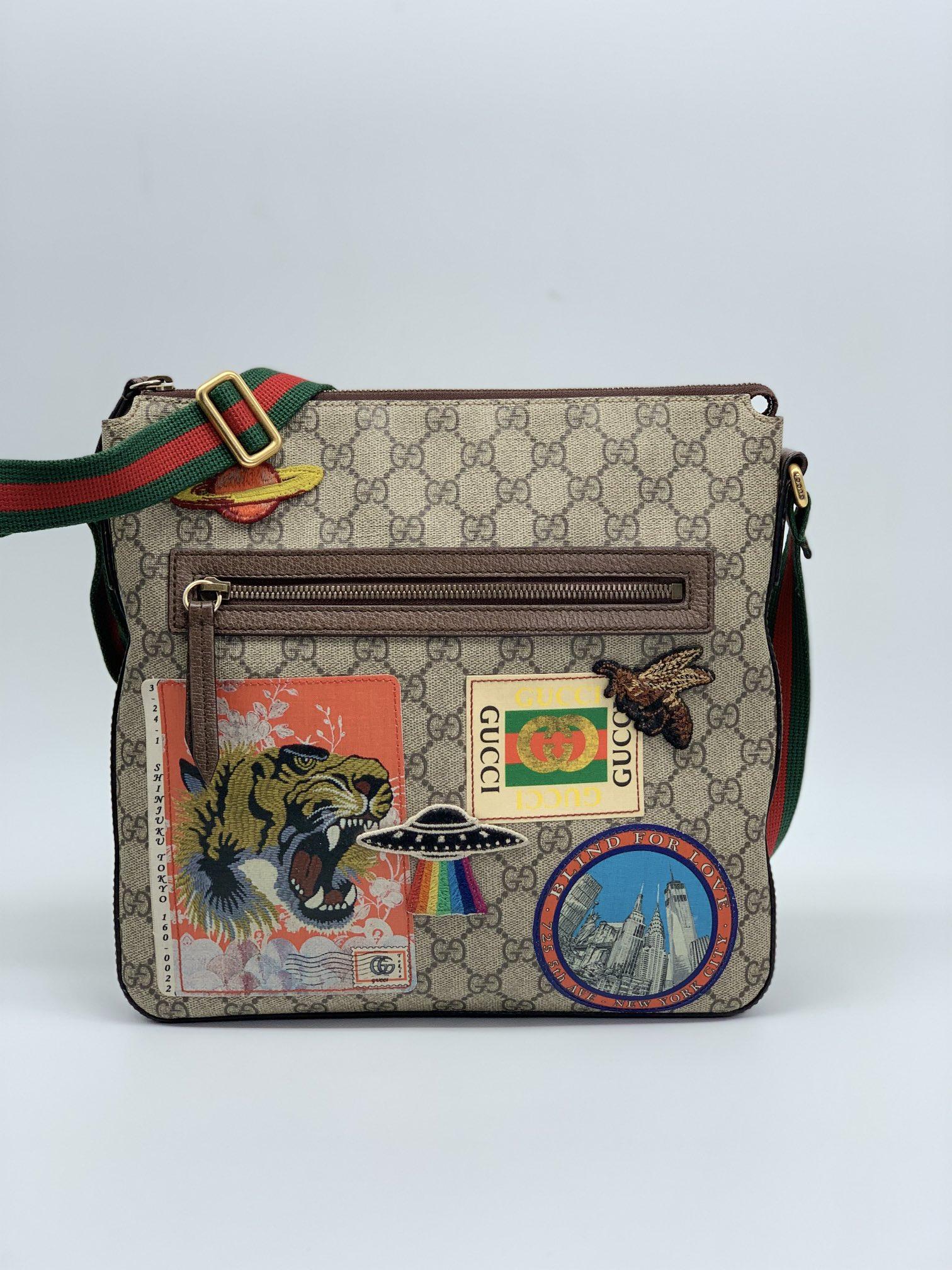 古驰男包_【95新】gucci/古驰乌木色帆布贴花刺绣老虎男士单肩邮差包