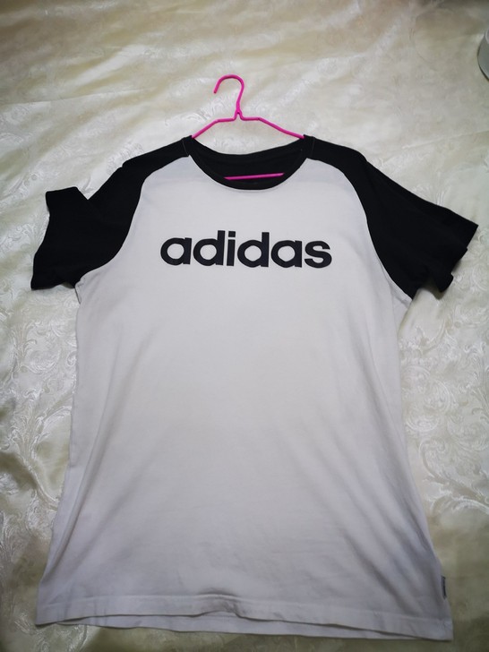 阿迪，adidas，这个夏天的。