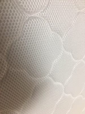 点评麦娜芙乳胶床垫怎么样，有假货吗？是不是真乳胶床垫？