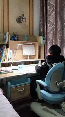 让孩子爱上学习用Palmer帕默儿童学习桌怎么样？质量差？