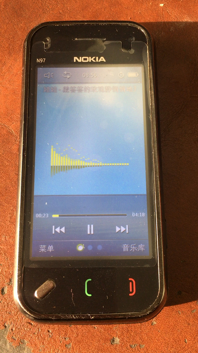诺基亚n97mini8g内存，带WiFi功能正常成色很