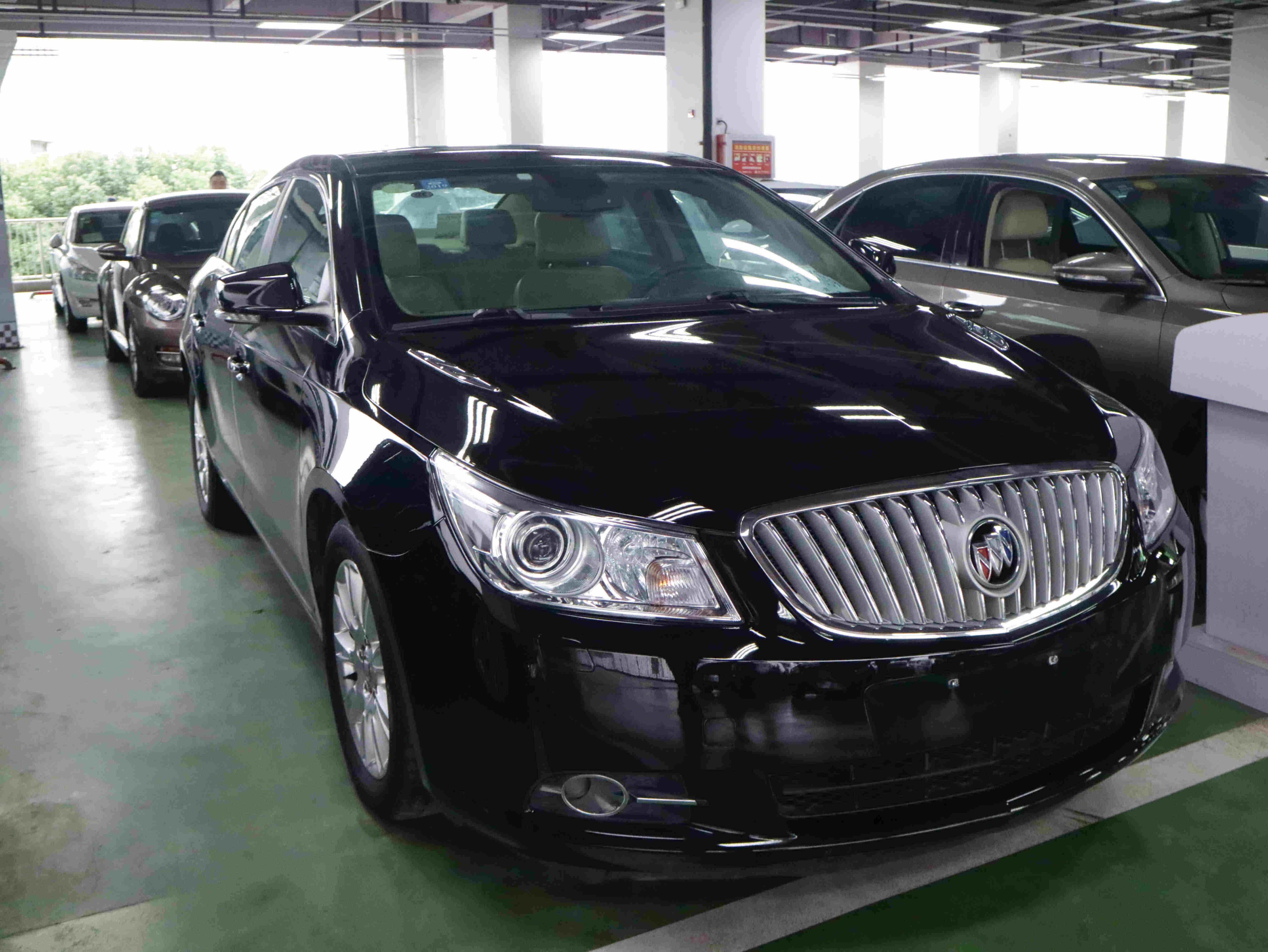 别克君越2011款2.4lsidi豪华版-上海