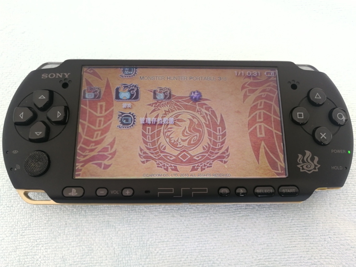 95新怪物猎人p3限定psp3000