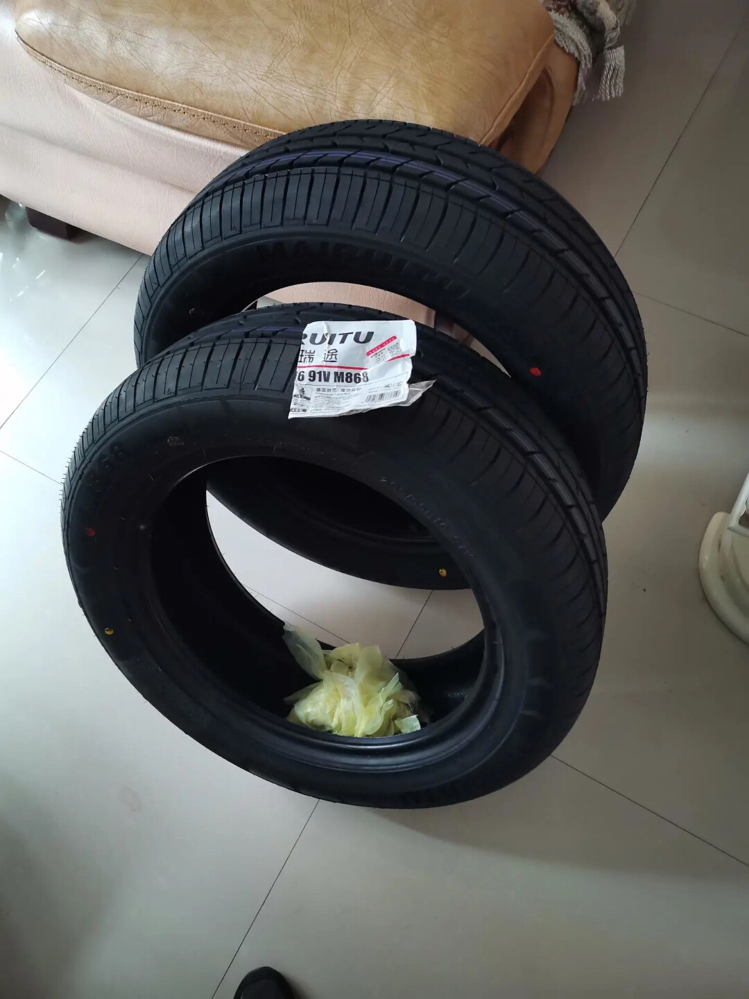 汽车轮胎全新升级加厚耐磨款135/70R12