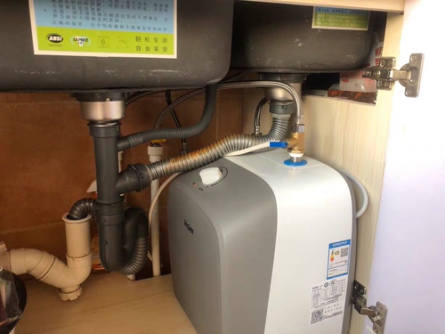 海尔小厨宝家用小型即热储水式速热厨房防电墙暖水宝电热水器10升