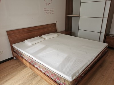 讨论：金橡树乳胶床垫怎么样？很不好用吗？被曝光了吗?