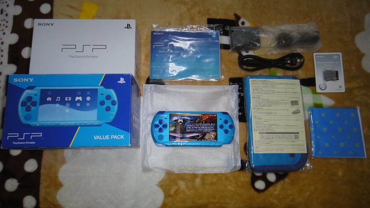 PSP3000双蓝限定版.