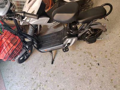 送男友这款小牛电动车N动力版好用吗?电池续航多久?